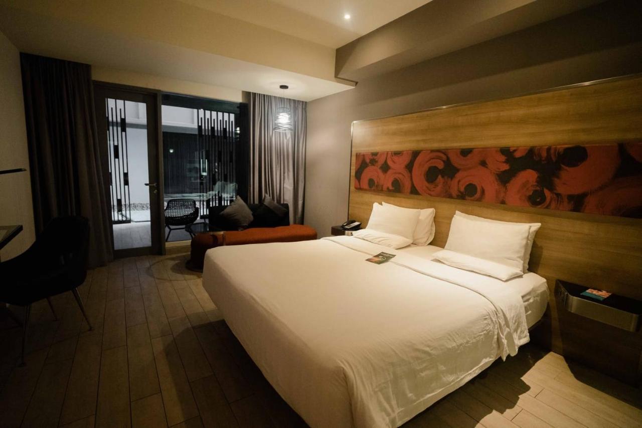 Novotel Pekanbaru Exterior photo