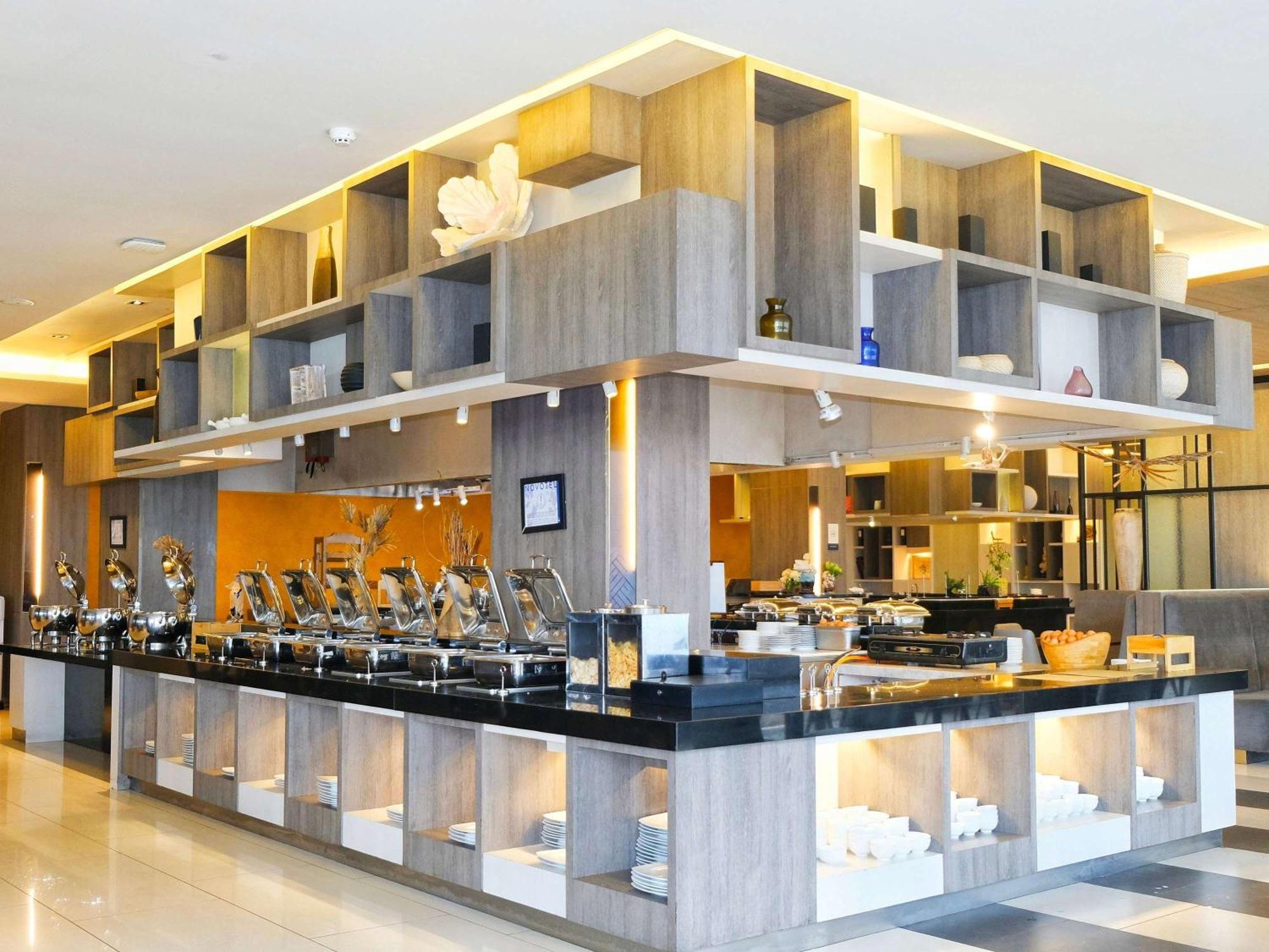 Novotel Pekanbaru Exterior photo