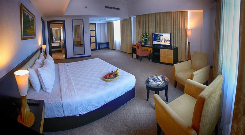 Novotel Pekanbaru Exterior photo